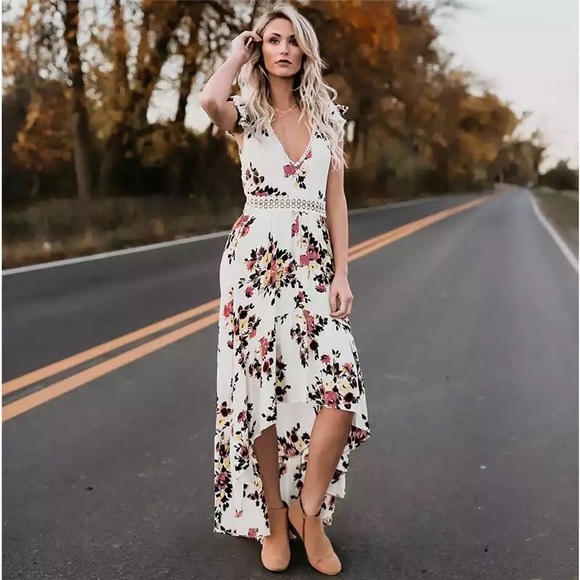 Dresses & Skirts - Beautiful brand new women’s dress
